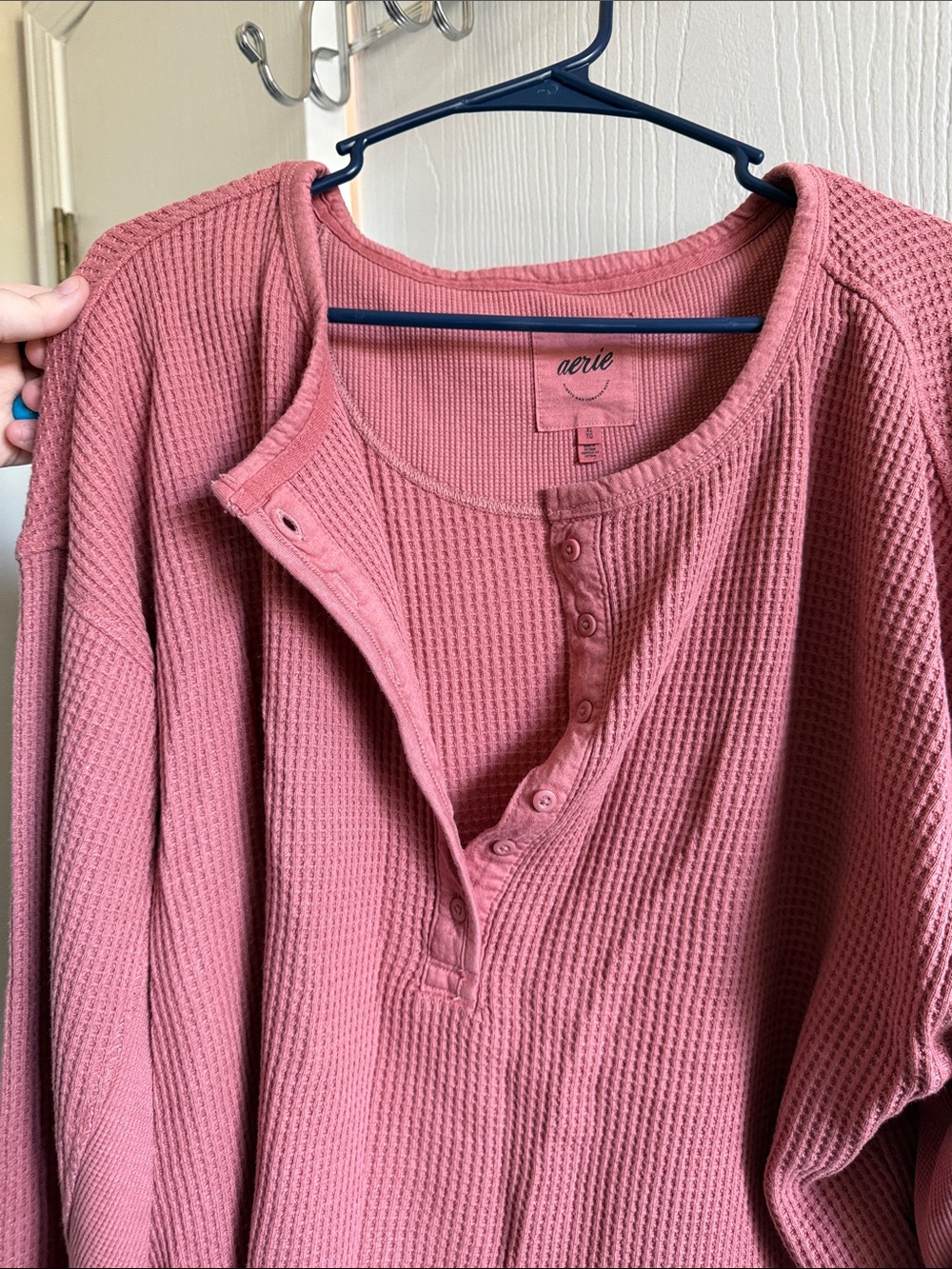 aerie Waffle-Knit Henley Pullover - Rose - Picture 4 of 4